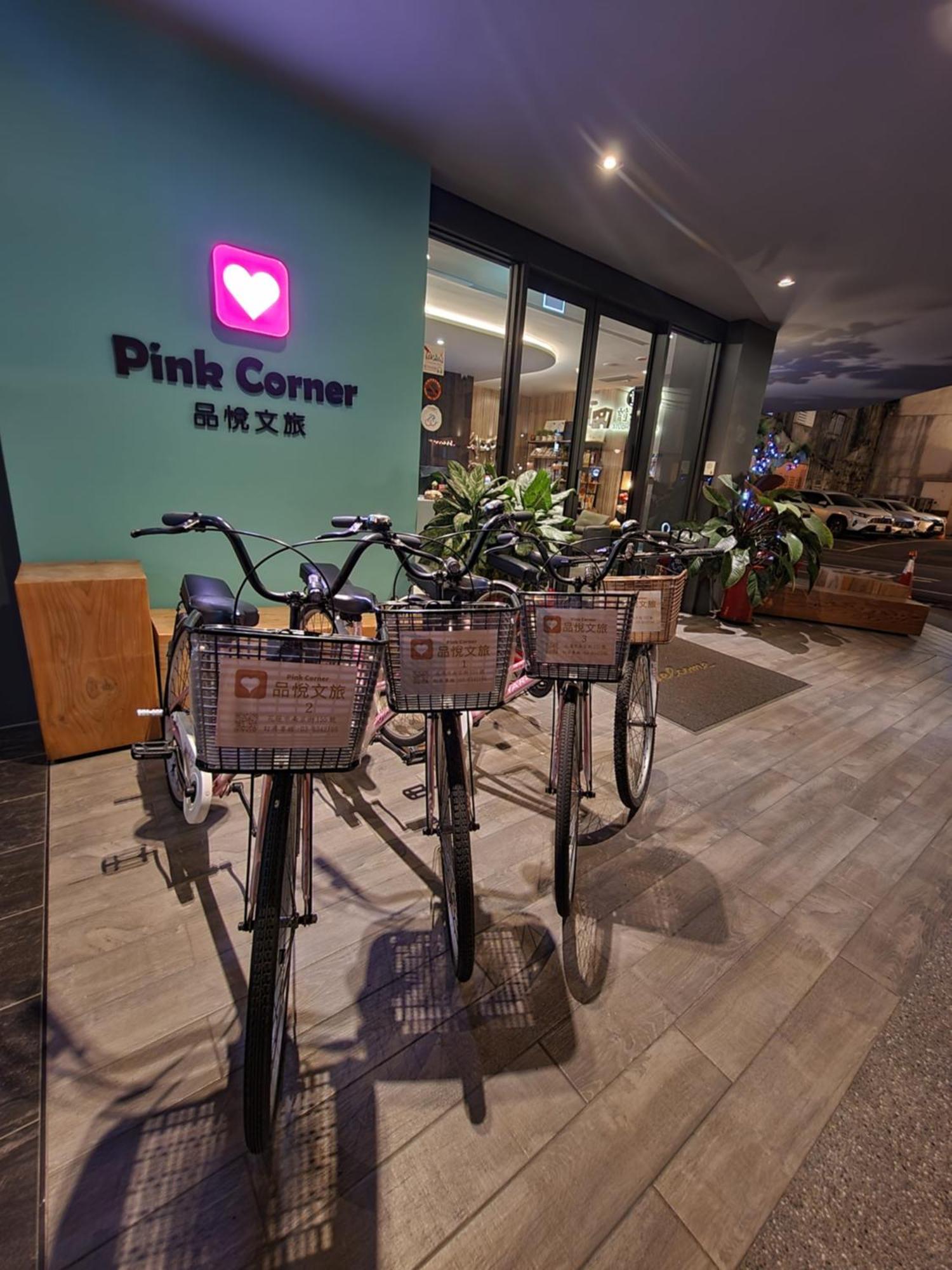 Pink Corner Hotel Hualien Buitenkant foto