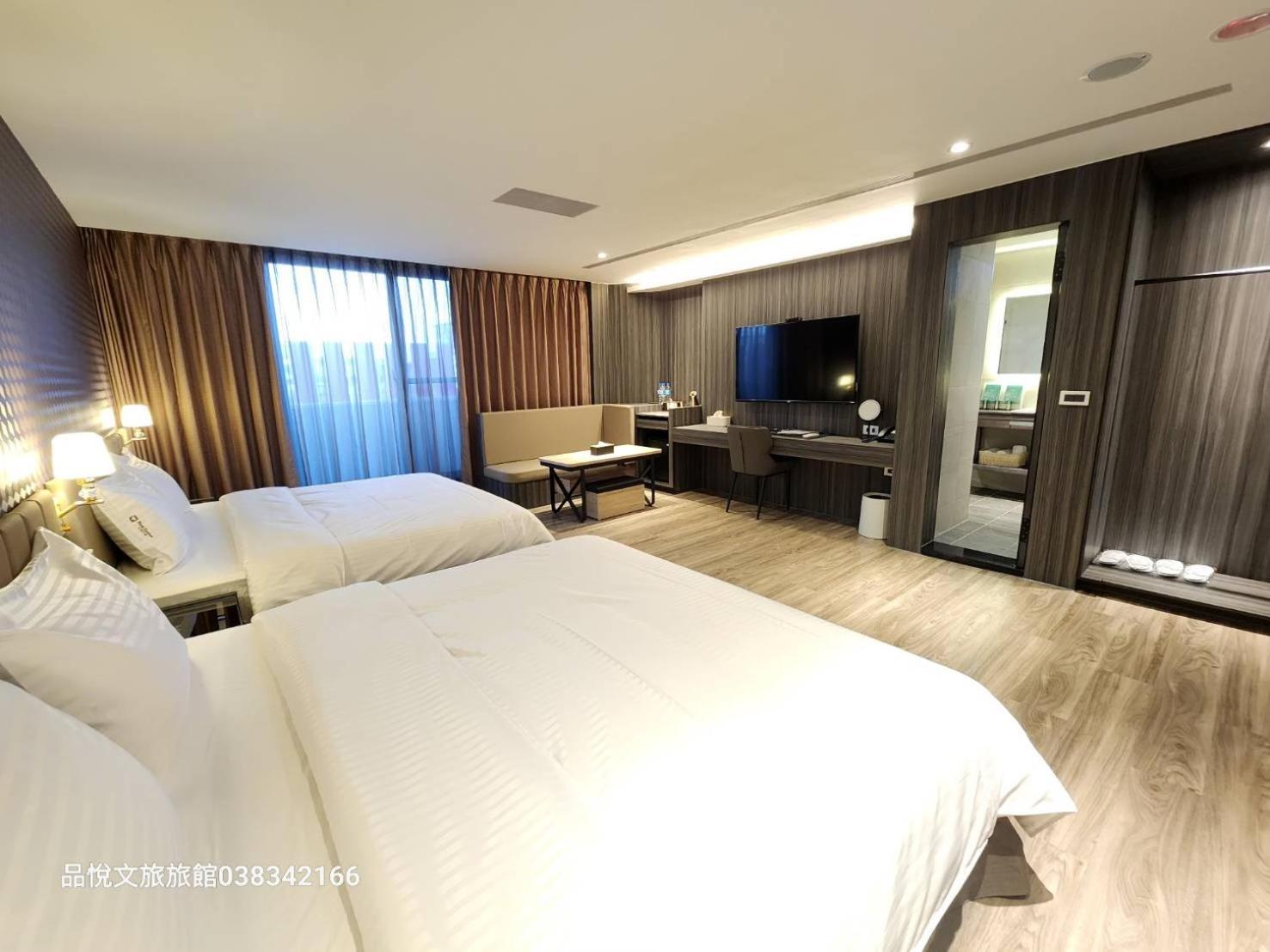 Pink Corner Hotel Hualien Buitenkant foto
